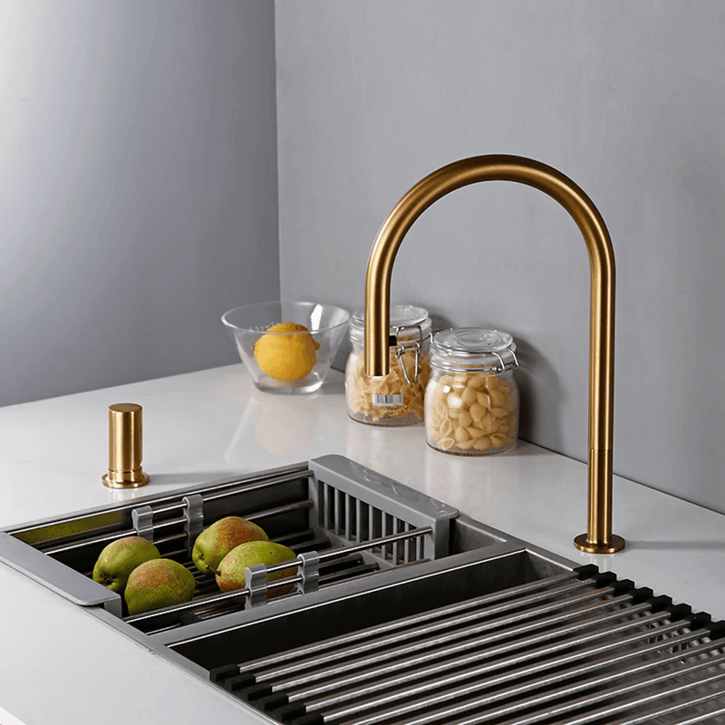 2-Hole Kitchen Faucet With Pull Out Spout