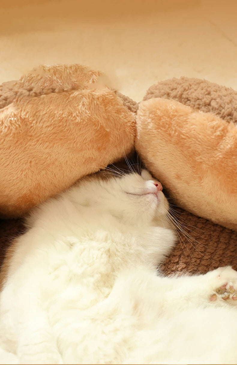 Cactus Petal Cat Bed – Soft & Cozy Winter Nest for Small Dogs & Cats