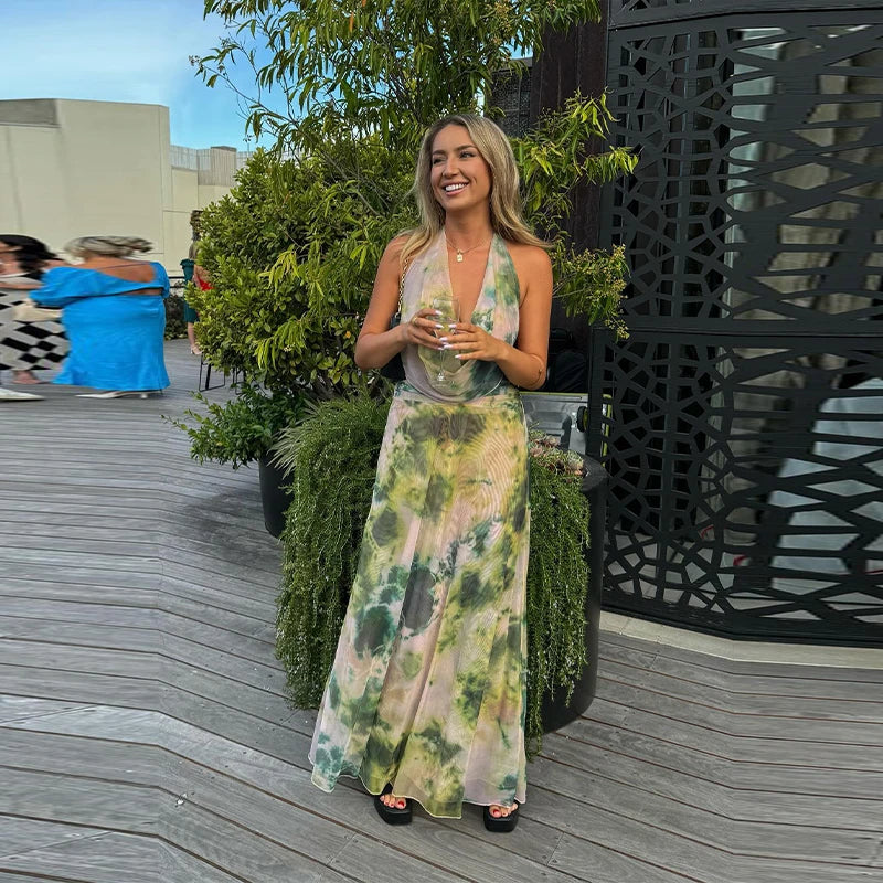 Bold Contrast Tie Dye Deep V-Neck Strap Dress – Backless Off-Shoulder Design for Spring Parties and Holidays