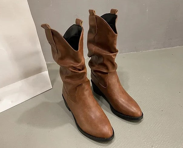 Waterproof Winter Leather Boots - Stylish Non-Slip Pleated Low-Heel Design Keeps You Warm and Fashionable