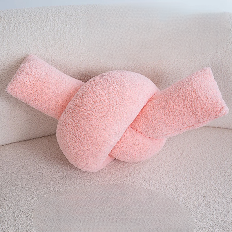 Plush Chain Knot Pillow – Fun Shackle-Shaped Cushion for Sofa Décor & Unique Gifts