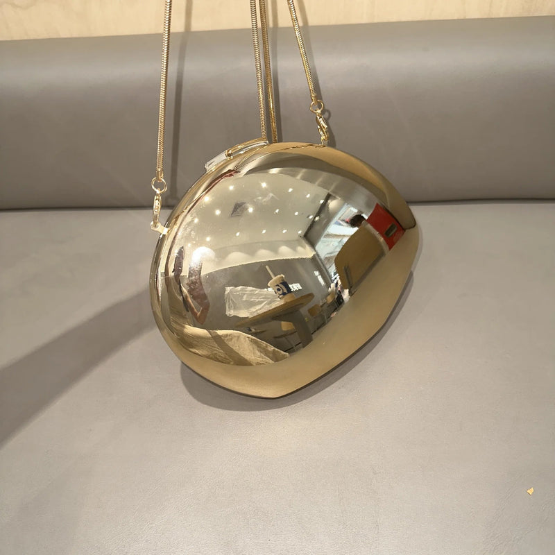 Metal Shell Clutch Bag for Women – Stunning Silver & Gold Mirror Handbag, Niche Evening Purse for Glamorous Party Looks