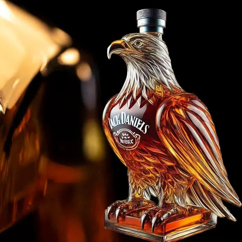 Eagle Shaped Whiskey Glass Bottle – Borosilicate Wine Decanter for Striking Bar Décor & Unique Gifting