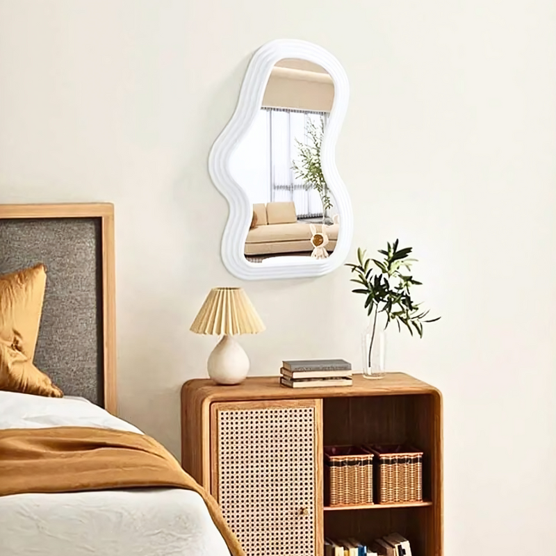 Vero Mirror