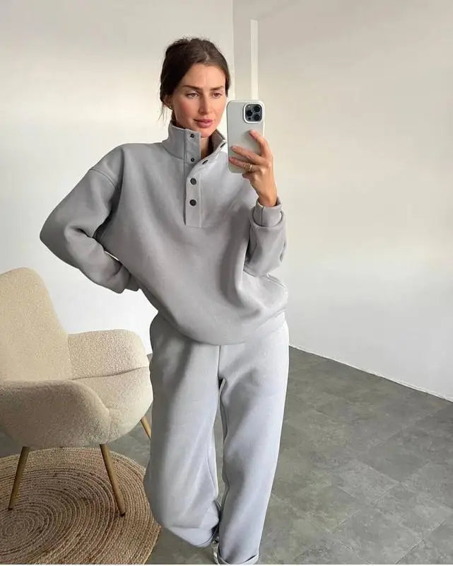 Oversized Hooded Tracksuit Set – 2 Piece Fashion Pullovers & Pants for Casual Streetwear Looks