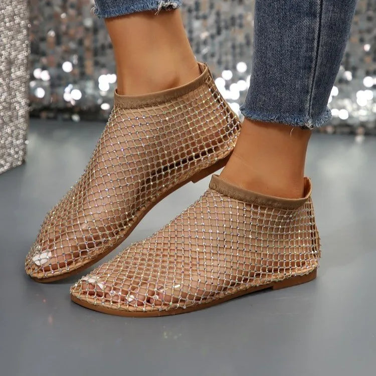 Hollow Flat Sandals with Rhinestone – Breathable & Non-Slip Beach Sandals for Chic Comfort