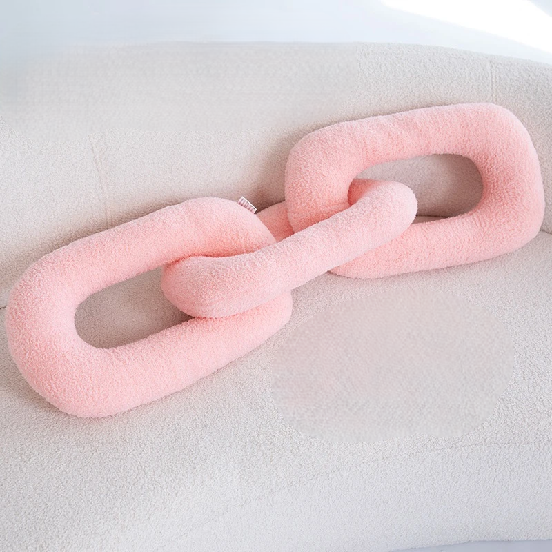 Plush Chain Knot Pillow – Fun Shackle-Shaped Cushion for Sofa Décor & Unique Gifts