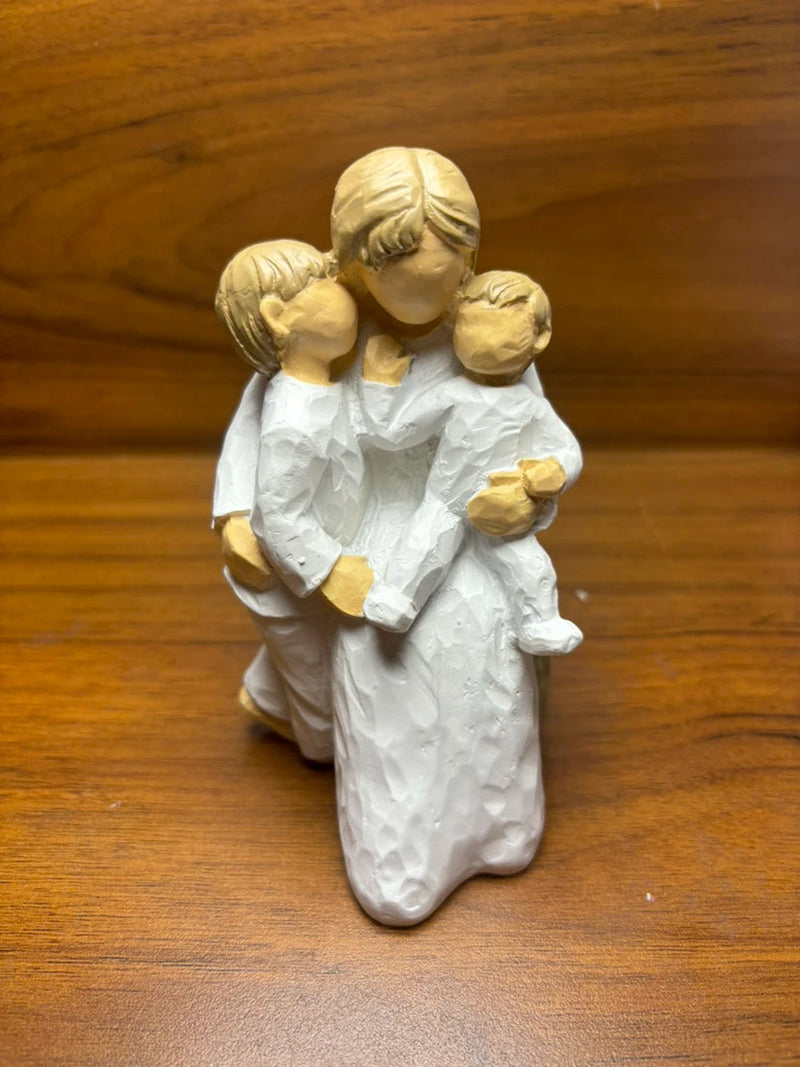 Heart-Shaped Resin Sister & Daughter, Mother & Child Statues – Warm Decorative Gift Celebrating Family Bond, Perfect for Mother’s Day, Birthday or Thanksgiving