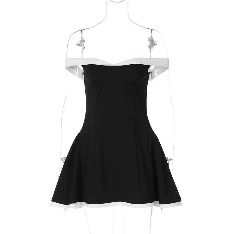 Chic Black and  White Contrast Tube Top Mini Dress – Elegant One-Shoulder Backless Design for a Bold Fashion Statement