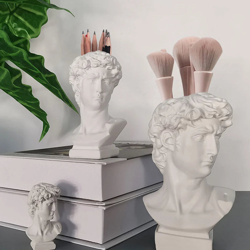 David Statue Resin Vase – Elegant Vase & Makeup Brush Holder for Chic Décor