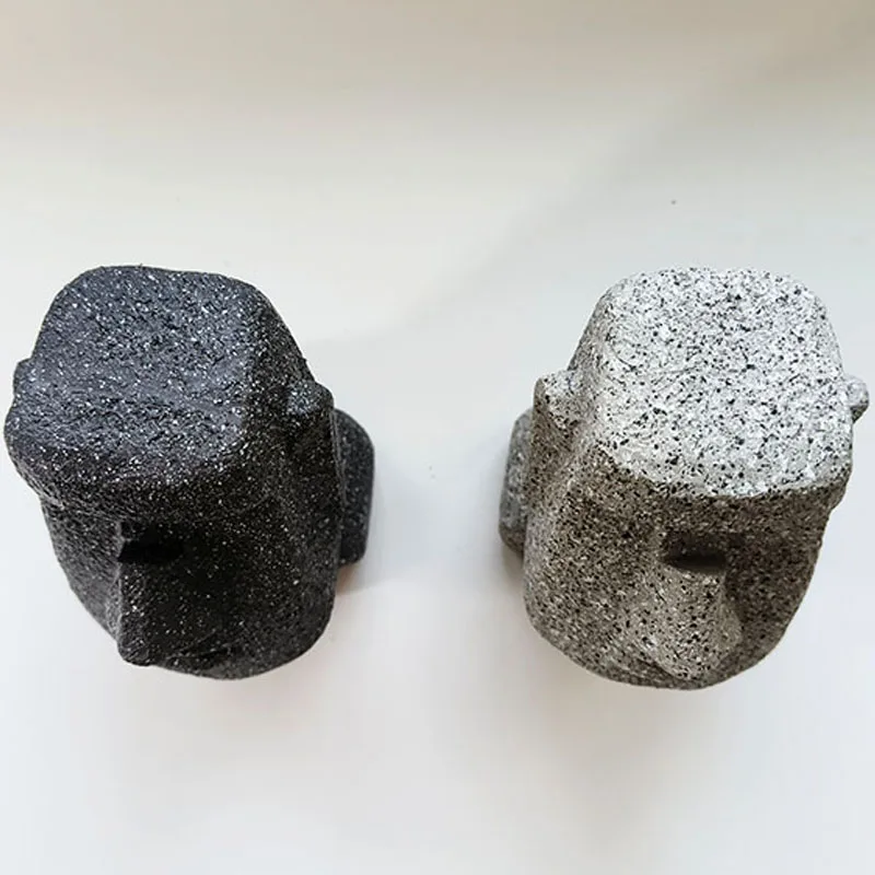 Moai Easter Glasses Holder – Stylish Easter Island Resin Statue for Desktop & Decor