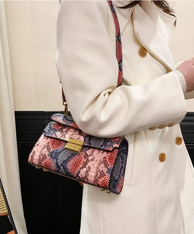 Luxury Snake Pattern Leather Crossbody Bag – Small Designer Handbag for Fashion-Forward Women Who Love Bold, Chic Accessories