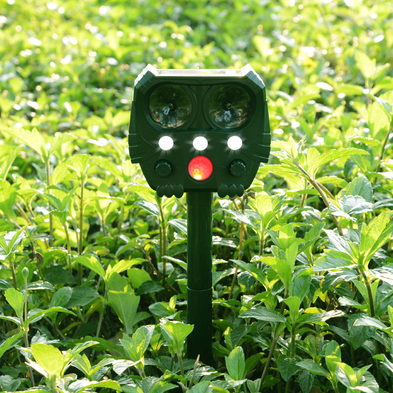 HootRepel | Ultrasonic/Light Animal Repeller