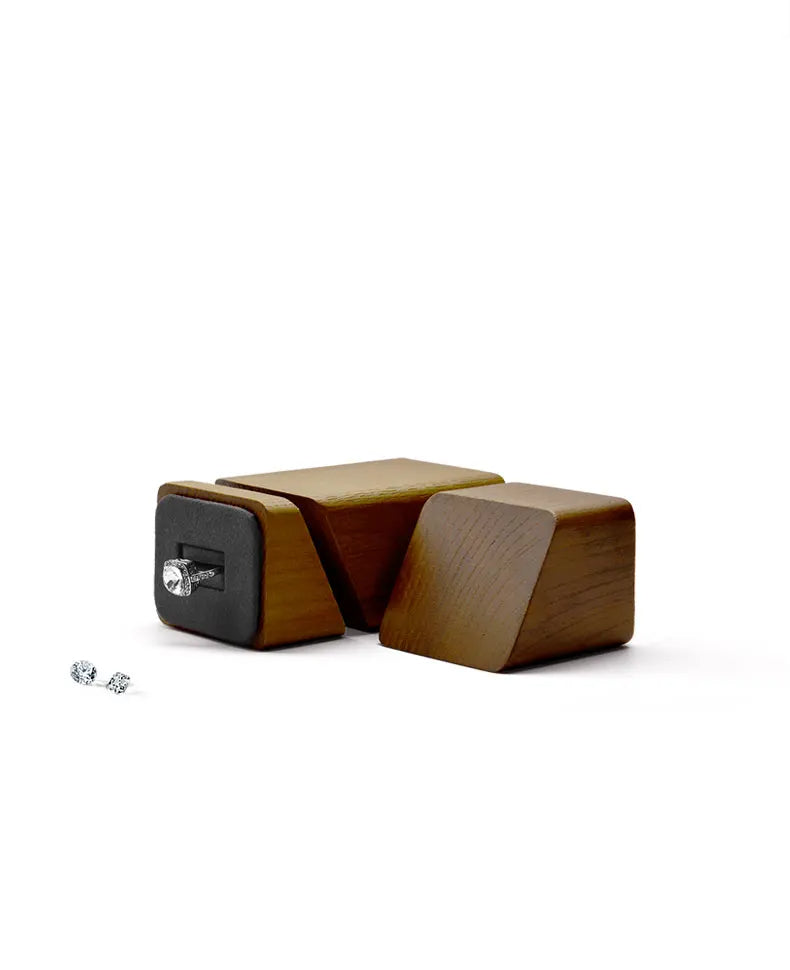 Wooden Ring Display Stand – 3-Piece Solid Wood Wedding Set Showcases Jewelry Elegantly with Rustic Charm and Timeless Appeal