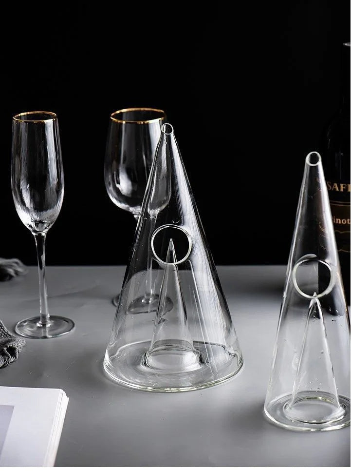 Borosilicate Glass Wine Decanter – Elegant Pyramid Waterfall Carafe Enhances Aroma, Aerates Wine, and Elevates Every Pouring Ritual
