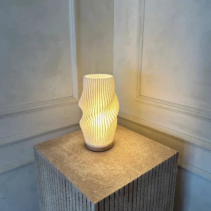 Waveluxe - Elegant USB lamp with double light screens