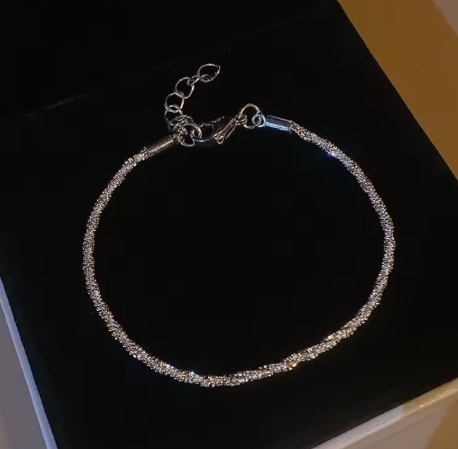 Gold-Plated Rhinestone Bracelet – 18K Gold Adjustable Stainless Steel Jewelry for the Modern Trendsetter
