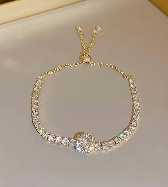 Gold-Plated Rhinestone Bracelet – 18K Gold Adjustable Stainless Steel Jewelry for the Modern Trendsetter