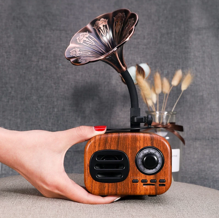 Wood Portable Retro Bluetooth Speaker Outdoor For Sound Bluetooth Gramophone System TF FM Radio