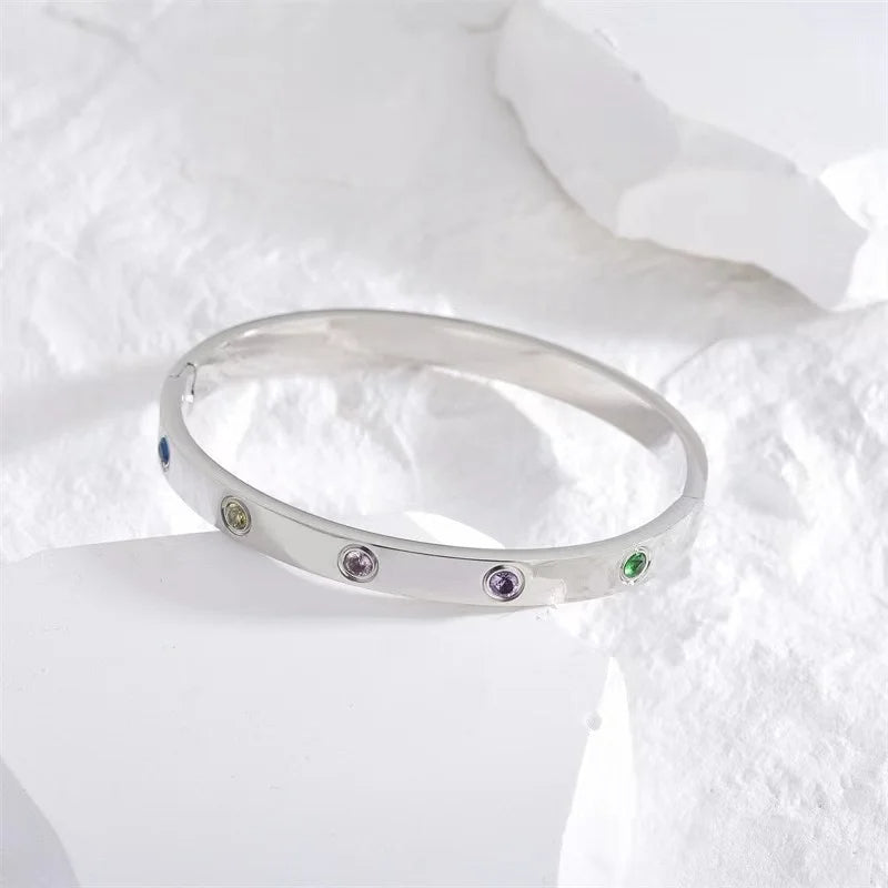 Zircon Cross Nut Nail Bracelet - Gold Screw-Style Stainless Steel Bangle for Edgy Glam
