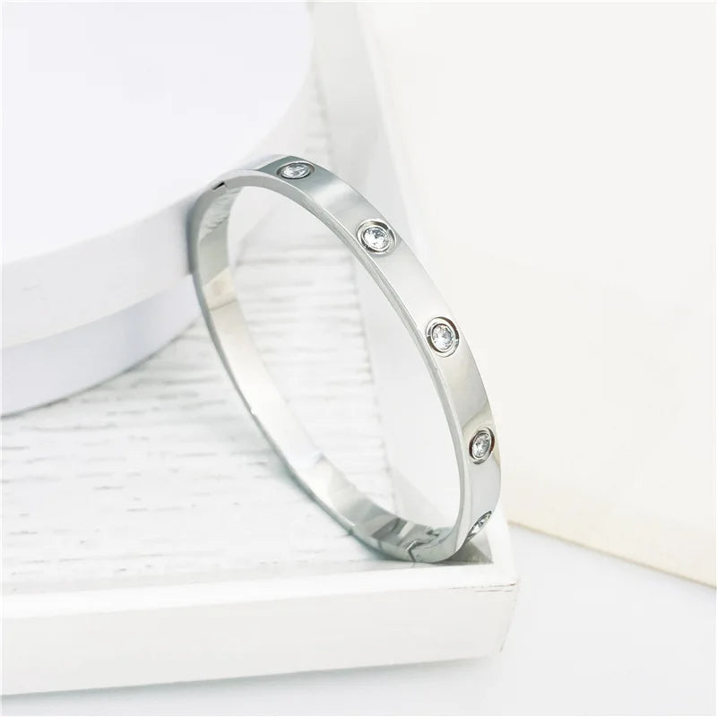Zircon Cross Nut Nail Bracelet - Gold Screw-Style Stainless Steel Bangle for Edgy Glam