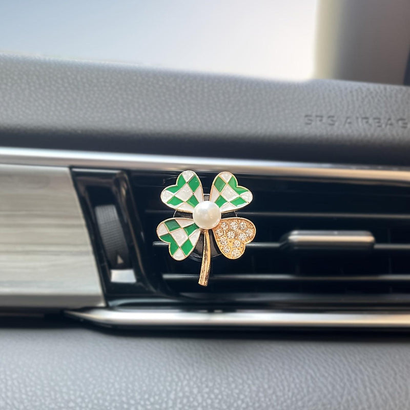 1pc Four-leaf Clover Air Outlet Decoration Ornaments Solid Perfume Car Aromatherapy Inside The Automovtive Air Freshener Car Accessories Women