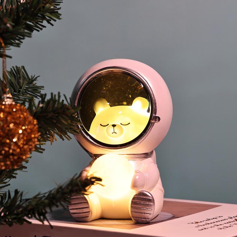 Cute Pet Astronaut Night Light