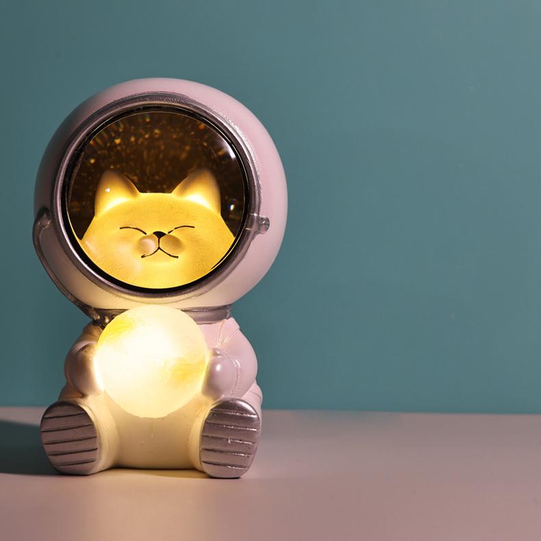 Cute Pet Astronaut Night Light