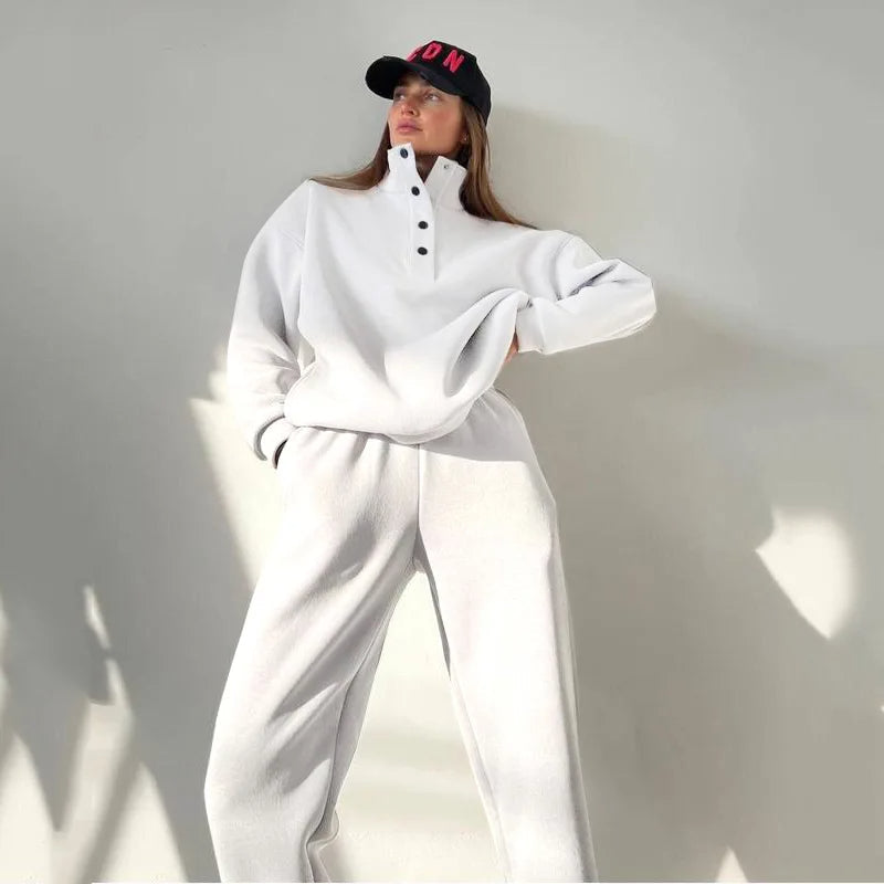 Oversized Hooded Tracksuit Set – 2 Piece Fashion Pullovers & Pants for Casual Streetwear Looks
