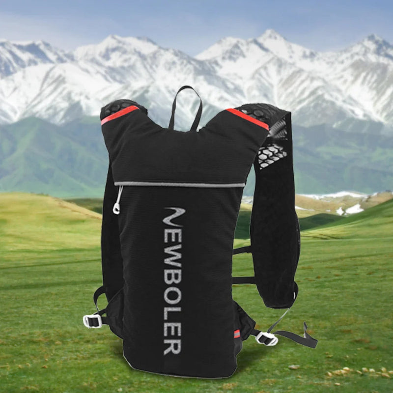 Ultralight Trail Running Vest – 5L Hydration Backpack for Marathoners with Breathable Straps and 500ml Water Bottle Included