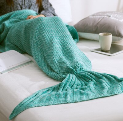 MerGirl | Cozy Knitted Mermaid Tail Blanket