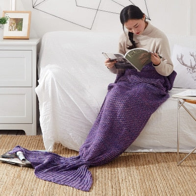 MerGirl | Cozy Knitted Mermaid Tail Blanket