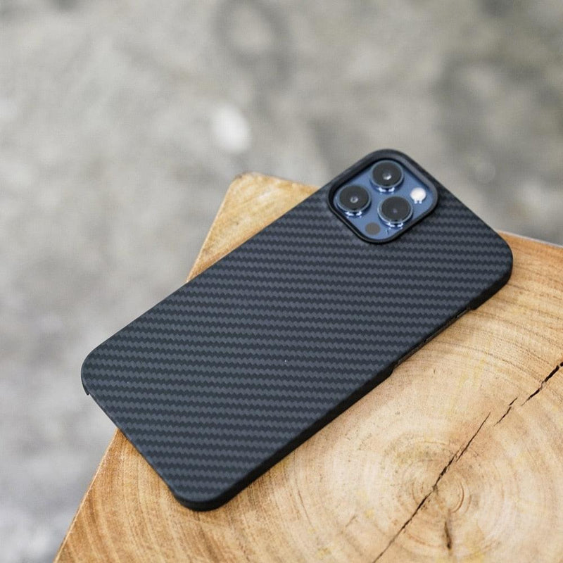 Ultra-thin Aramid Fiber Carbon Case for iPhone