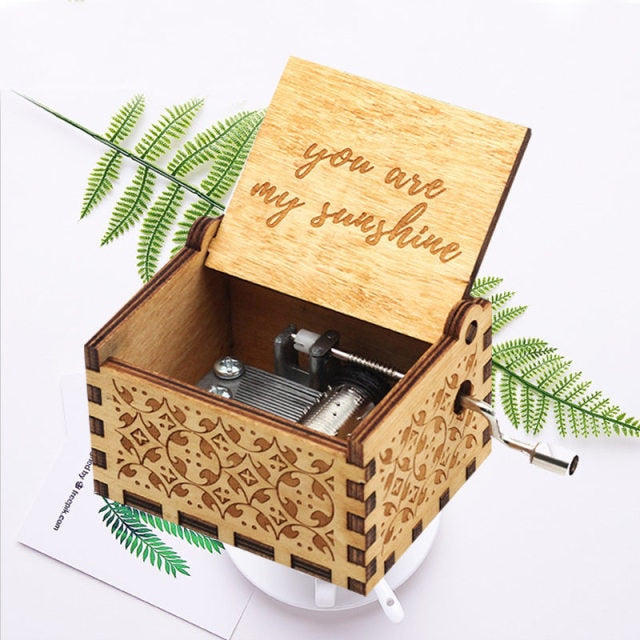 PreciousBox | Hand-Crank Precious Memories Music Gift Box