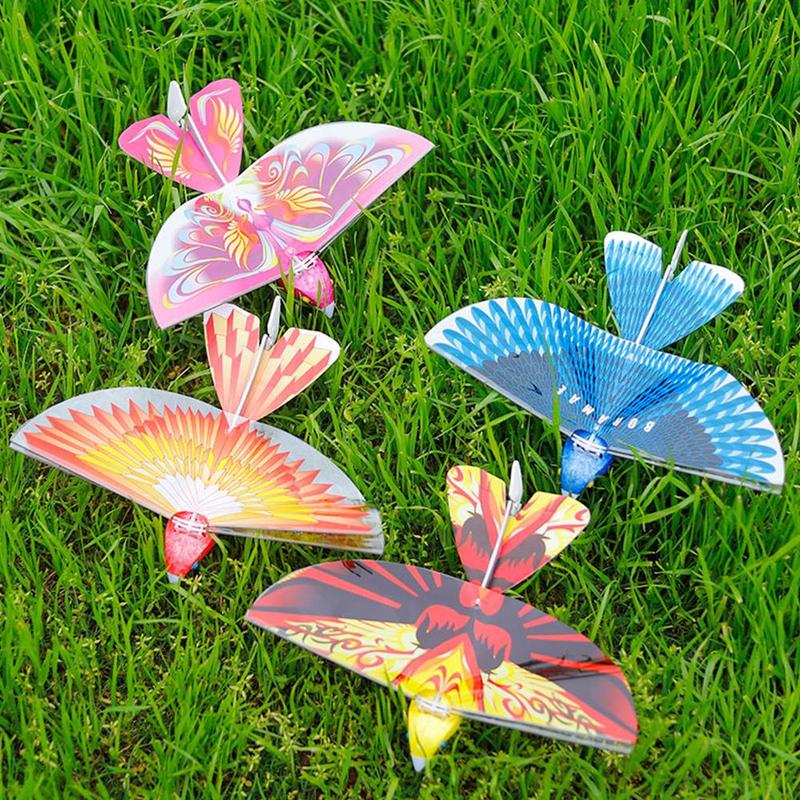 Hummingbird Wing Flapping RC Drone | 9.25" x 10.75" x 2.75"