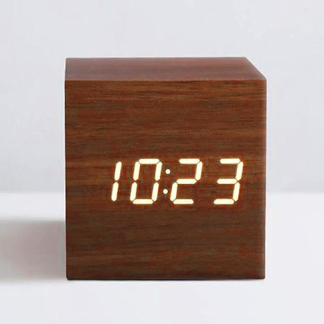 BloClock | Elegant Wooden Cube Clock | Digital | USB