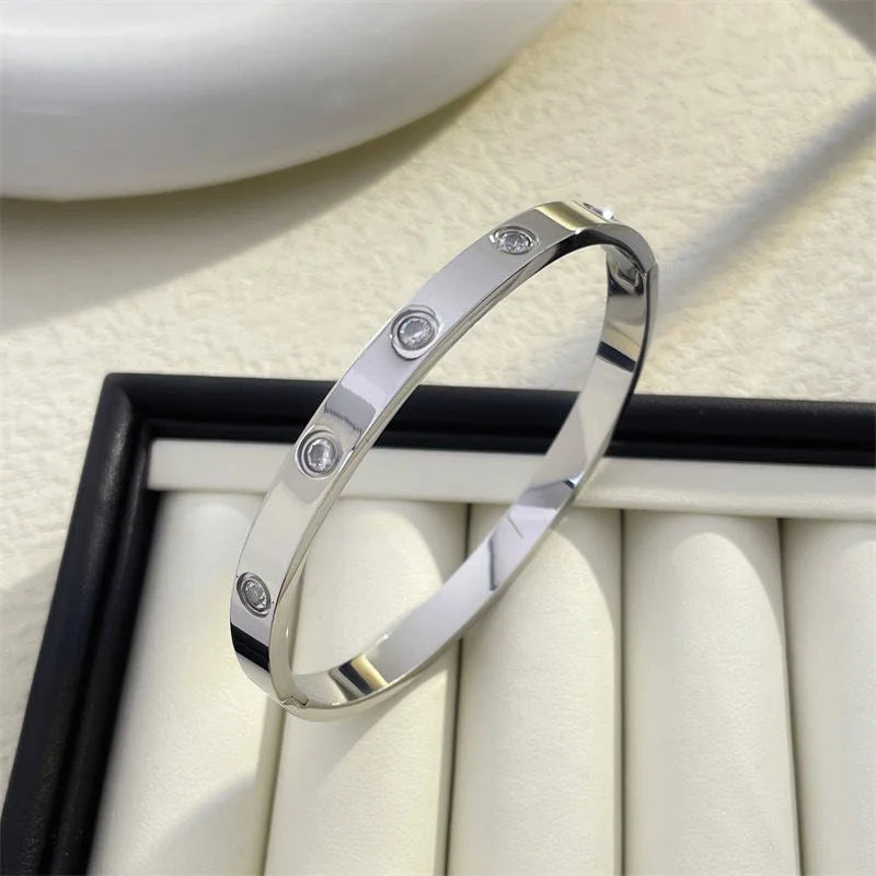 Zircon Cross Nut Nail Bracelet - Gold Screw-Style Stainless Steel Bangle for Edgy Glam
