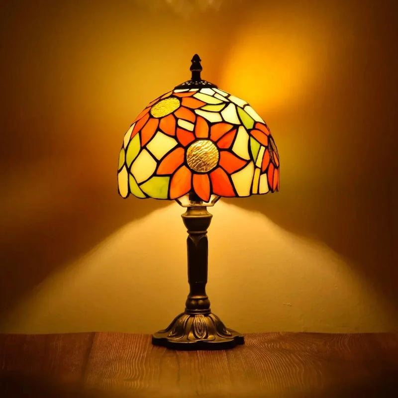 Vintage Tiffany-Style Stained Glass Lamp – Elegant Ambient Lighting