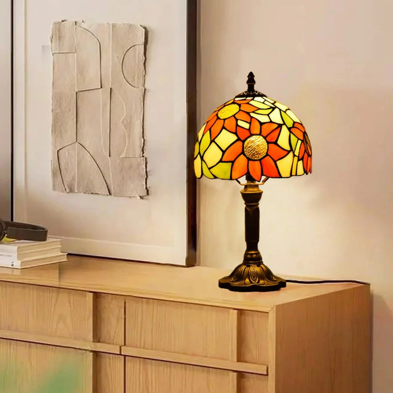 Vintage Tiffany-Style Stained Glass Lamp – Elegant Ambient Lighting