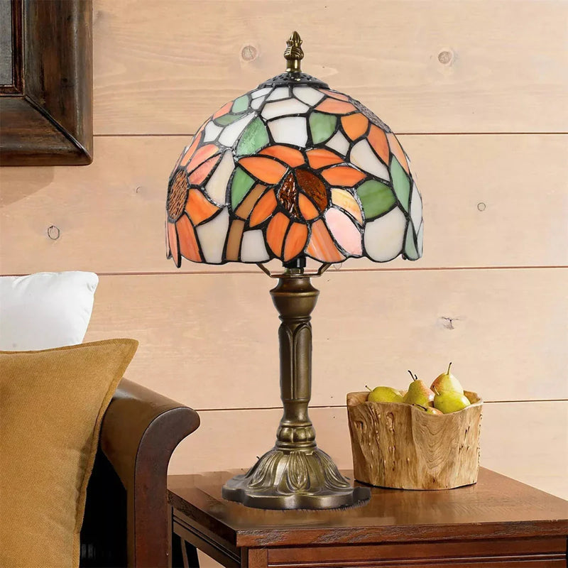 Vintage Tiffany-Style Stained Glass Lamp – Elegant Ambient Lighting