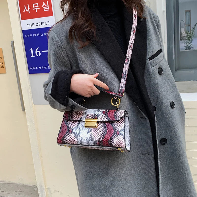 Luxury Snake Pattern Leather Crossbody Bag – Small Designer Handbag for Fashion-Forward Women Who Love Bold, Chic Accessories